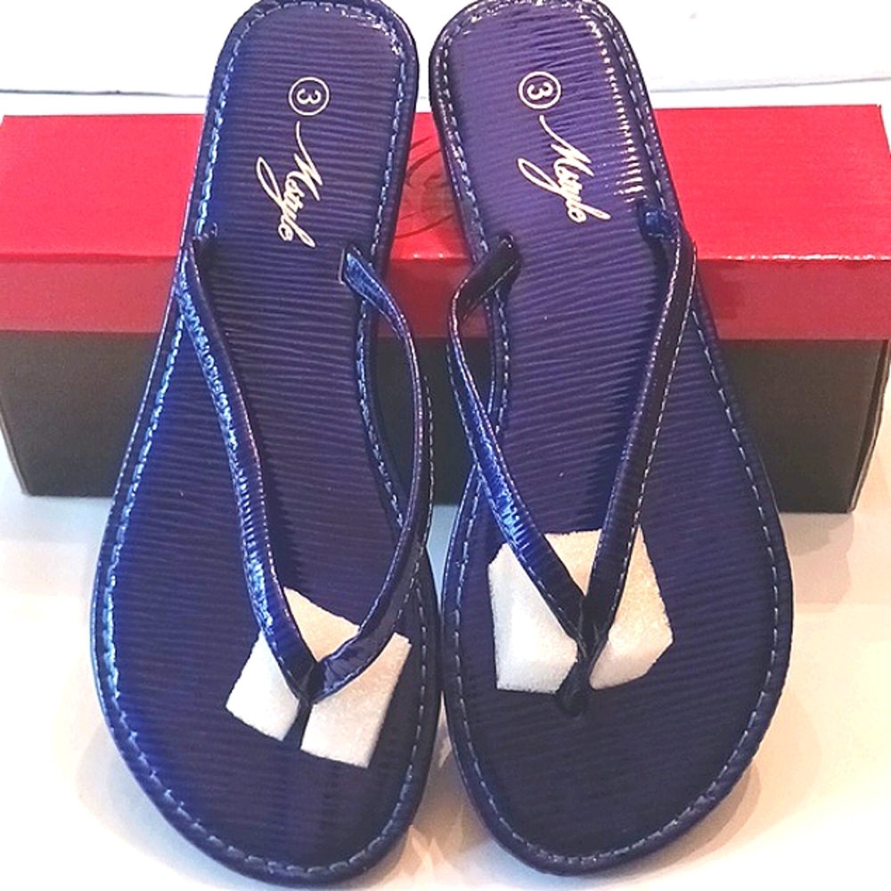 NWOT Mstyle Girl's Thong Sandals Royal Blue Size 3